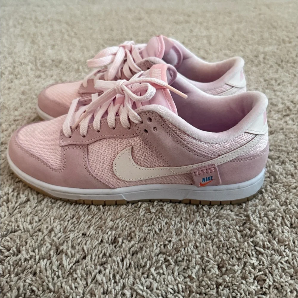 Nike | Dunk Low 'Teddy Bear - Light Soft Pink' - Picture 4 of 6